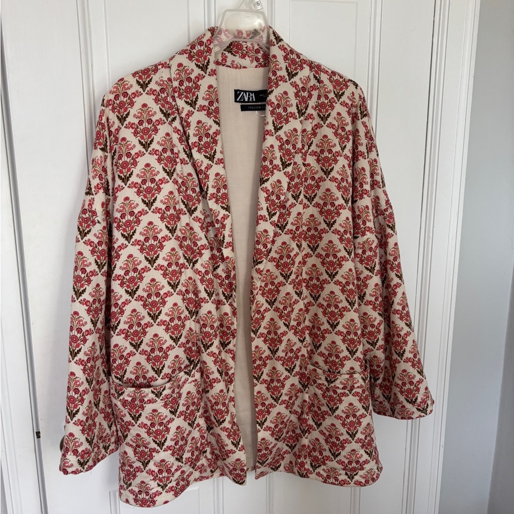 ZARA Jacket Top Size XS Womens Italian Fabric Open Front Floral